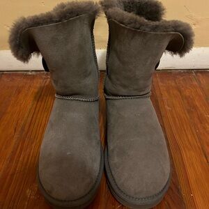 Bailey Button Uggs
